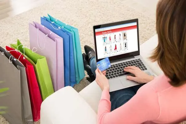 معایب خرید لباس آنلاین