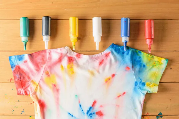 نحوه رنگ کردن لباس در خانه